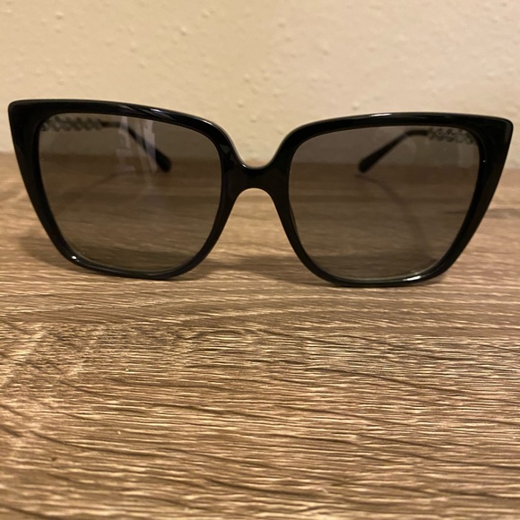 Women’s Coach Sunglasses - Picture 1 of 5